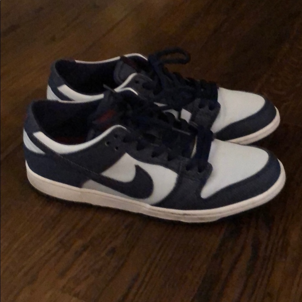 Men’s Nike sneakers